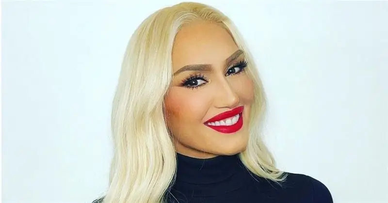 Gwen Stefani glimlag